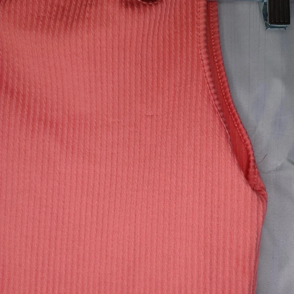 Antistar cropped tank top NWT - Picture 7 of 7